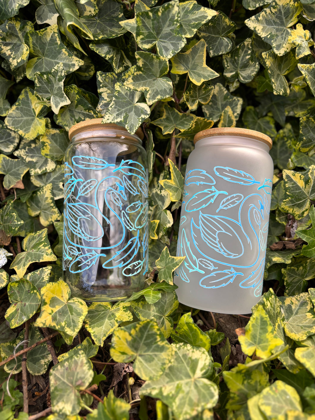 Blue feather Glass tumbler